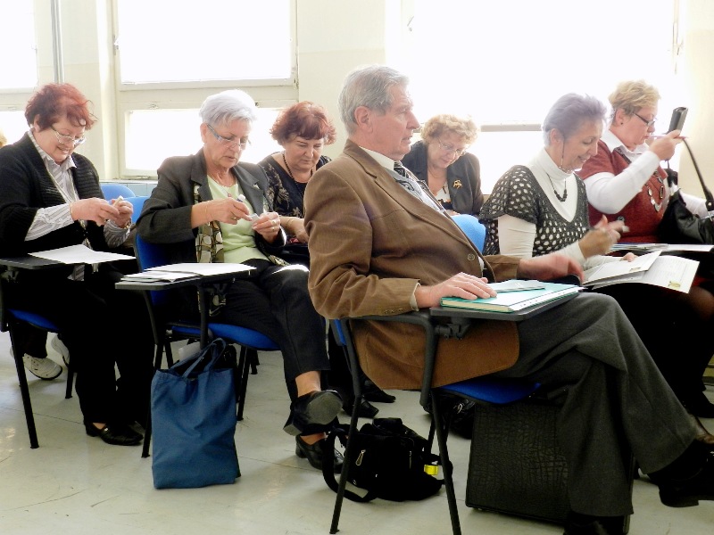 Fotogaléria Zápis na univerzitu tretieho veku v Detašovanom pracovisku Vysokej školy v Partizánskom (8.11.2011) (12) Zápis na univerzitu tretieho veku v Detašovanom pracovisku Vysokej školy v Partizánskom (8.11.2011)