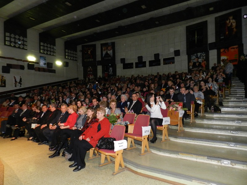 Fotogaléria Promócie a imatrikulácie študentov VŠ ZaSP v Bratislave, detašované pracovisko sv. Cyrila a Metoda v Partizánskom (11.11.2011) (45) Promócie a imatrikulácie študentov VŠ ZaSP v Bratislave, detašované pracovisko sv. Cyrila a Metoda v Partizánskom (11.11.2011)