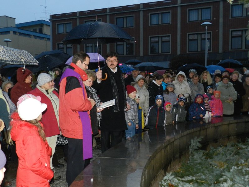 Fotogaléria Mikuláš deťom (4.12.2011) (21) Mikuláš deťom (4.12.2011)