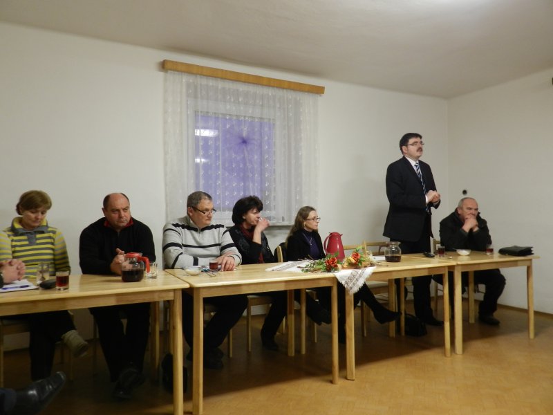 Fotogaléria Prvé tohtoročné verejné stretnutie primátora s obyvateľmi Návojoviec (6.2.2012) (6) Prvé tohtoročné verejné stretnutie primátora s obyvateľmi Návojoviec (6.2.2012)