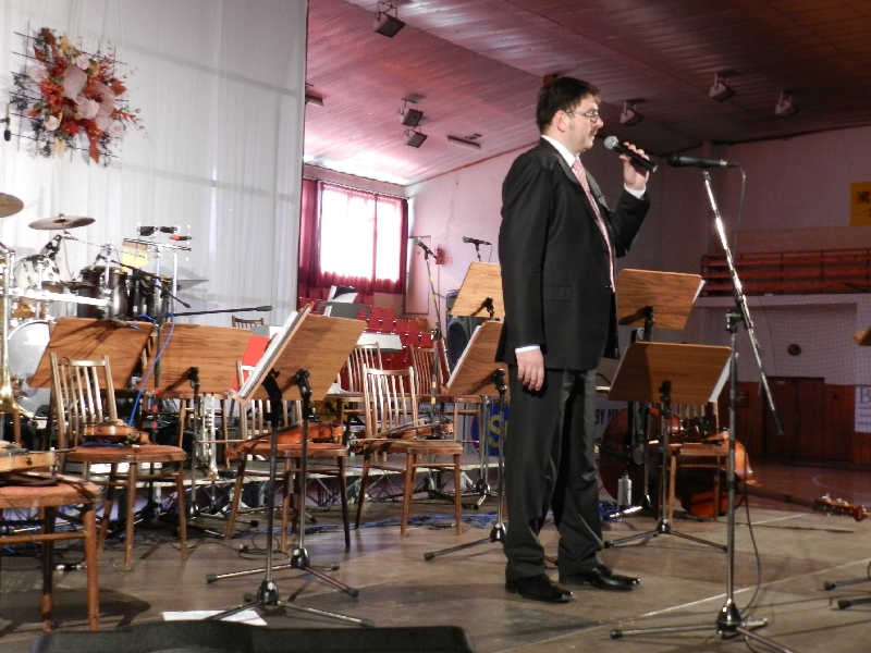 Fotogaléria Koncert Art Music Orchestra z Červeníka (13.5.2012) (22) Koncert Art Music Orchestra z Červeníka (13.5.2012)