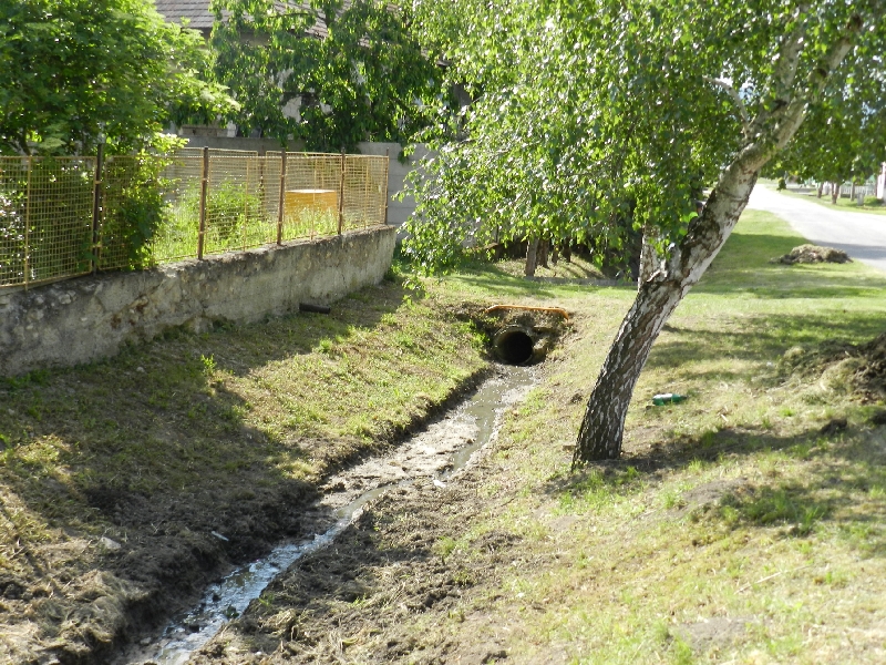 Fotogaléria Práce na protipovodňových opatreniach v Malých Bieliciach (11) Práce na protipovodňových opatreniach v Malých Bieliciach