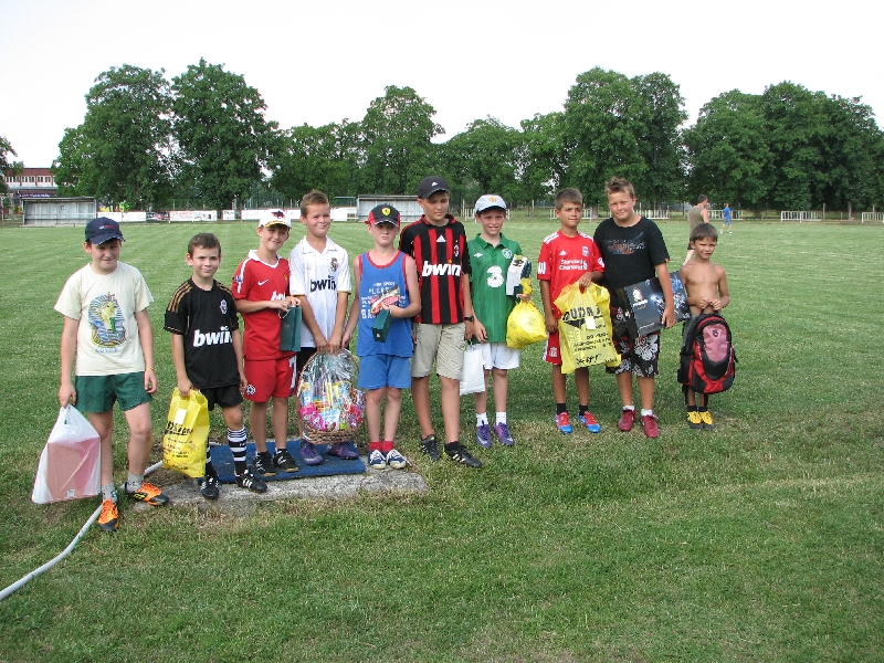 Fotogaléria Bielické jedenástky (7.7.2012) (12) Bielické jedenástky (7.7.2012)