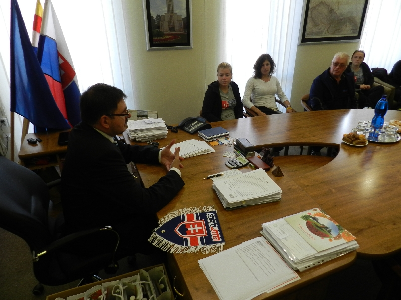 Fotogaléria Prijatie reprezentácie hokejistiek Slovenska u primátora (10.10.2012) (8) Prijatie reprezentácie hokejistiek Slovenska u primátora (10.10.2012)