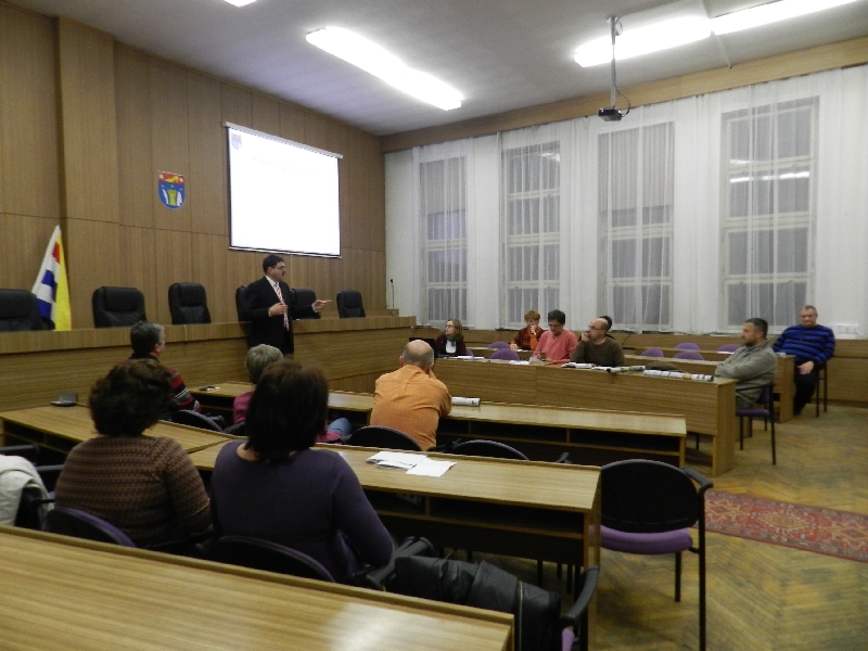 Fotogaléria Stretnutia primátora s členmi VMČ a s pracovníkmi v školstve a v sociálnych službách k rozpočtu mesta pre rok 2013 (26.-27.11.2012) (10) Stretnutia primátora s členmi VMČ a s pracovníkmi v školstve a v sociálnych službách k rozpočtu mesta pre rok 2013 (26.-27.11.2012)