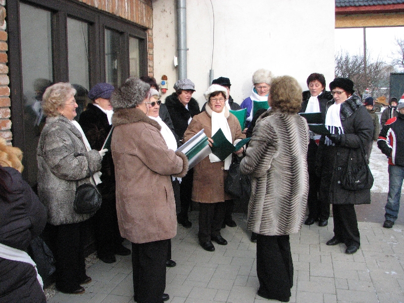 Fotogaléria Mikulášske podujatie vo Veľkých Bieliciach (8.12.2012) (11) Mikulášske podujatie vo Veľkých Bieliciach (8.12.2012)