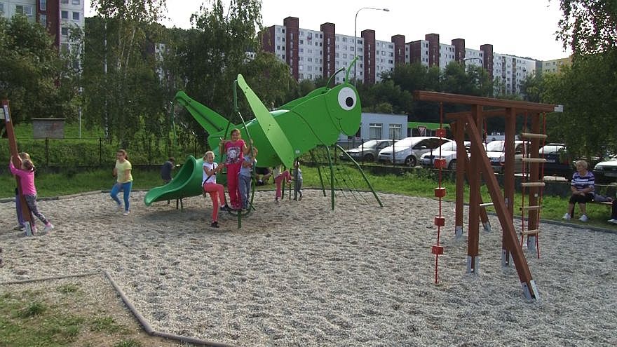 Fotogaléria Nové a revitalizované detské ihriská v Partizánskom (október 2014) (9) Nové a revitalizované detské ihriská v Partizánskom (október 2014)