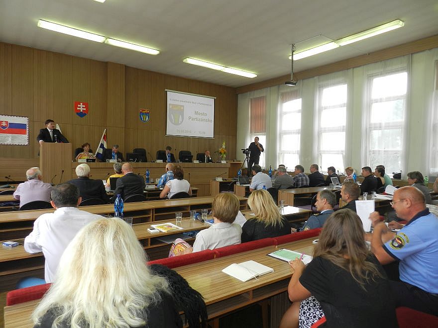 Fotogaléria Augustové zasadnutie Mestského zastupiteľstva v Partizánskom (25.8.2015) (7) Augustové zasadnutie Mestského zastupiteľstva v Partizánskom (25.8.2015)