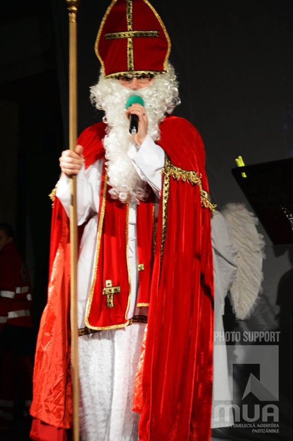 Fotogaléria Mikuláš a mesto deťom (29.11.2015) (22) Mikuláš a mesto deťom (29.11.2015)