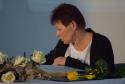 Alica Koláriková, dcéra Alice Šuhajdovej ocenenej in memoriam, pri podpise do pamätnej knihy mesta Alica Koláriková, dcéra Alice Šuhajdovej ocenenej in memoriam, pri podpise do pamätnej knihy mesta