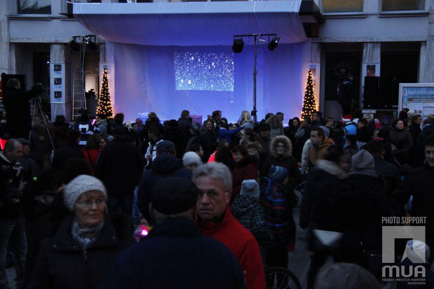 Fotogaléria Mikuláš a mesto deťom (27.11.2016) (24) Mikuláš a mesto deťom (27.11.2016)