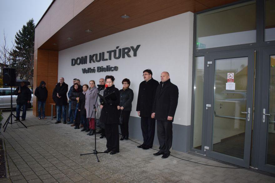 Fotogaléria Spomienkové zhromaždenie pri príležitosti 99. výročia ukončenia 1. svetovej vojny (13.11.2017) (12) Spomienkové zhromaždenie pri príležitosti 99. výročia ukončenia 1. svetovej vojny (13.11.2017)