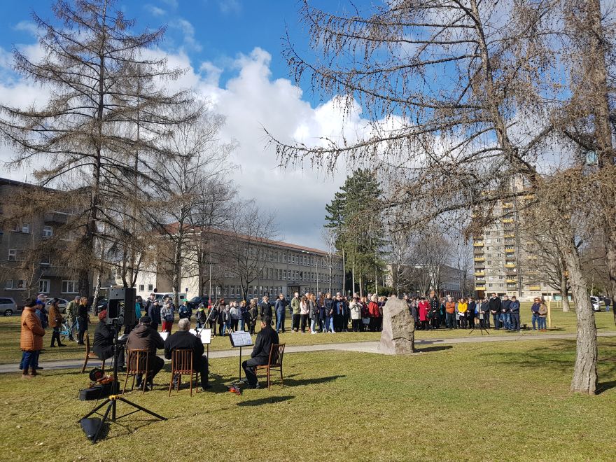 Fotogaléria Spomienkové zhromaždenie k 121. výročiu narodenia Jana Antonína Baťu (12.3.2019) (7) Spomienkové zhromaždenie k 121. výročiu narodenia Jana Antonína Baťu (12.3.2019)